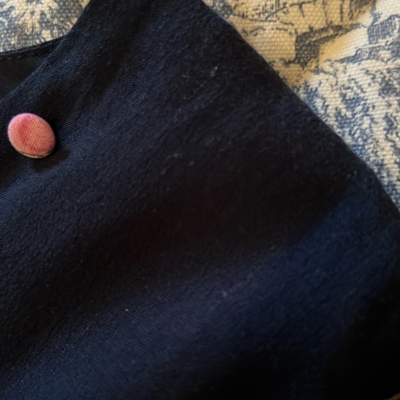 Cupcakes and Cashmere Jerome Blouse in Floral Navy and Pink, Size Medium - Picture 14 of 16